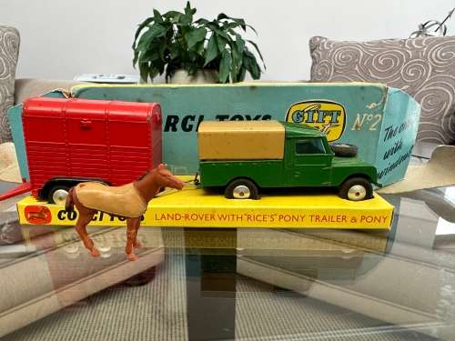 Vintage Corgi Gift Set GS2 Land Rover and Trailer 1958